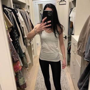 White lululemon tank top